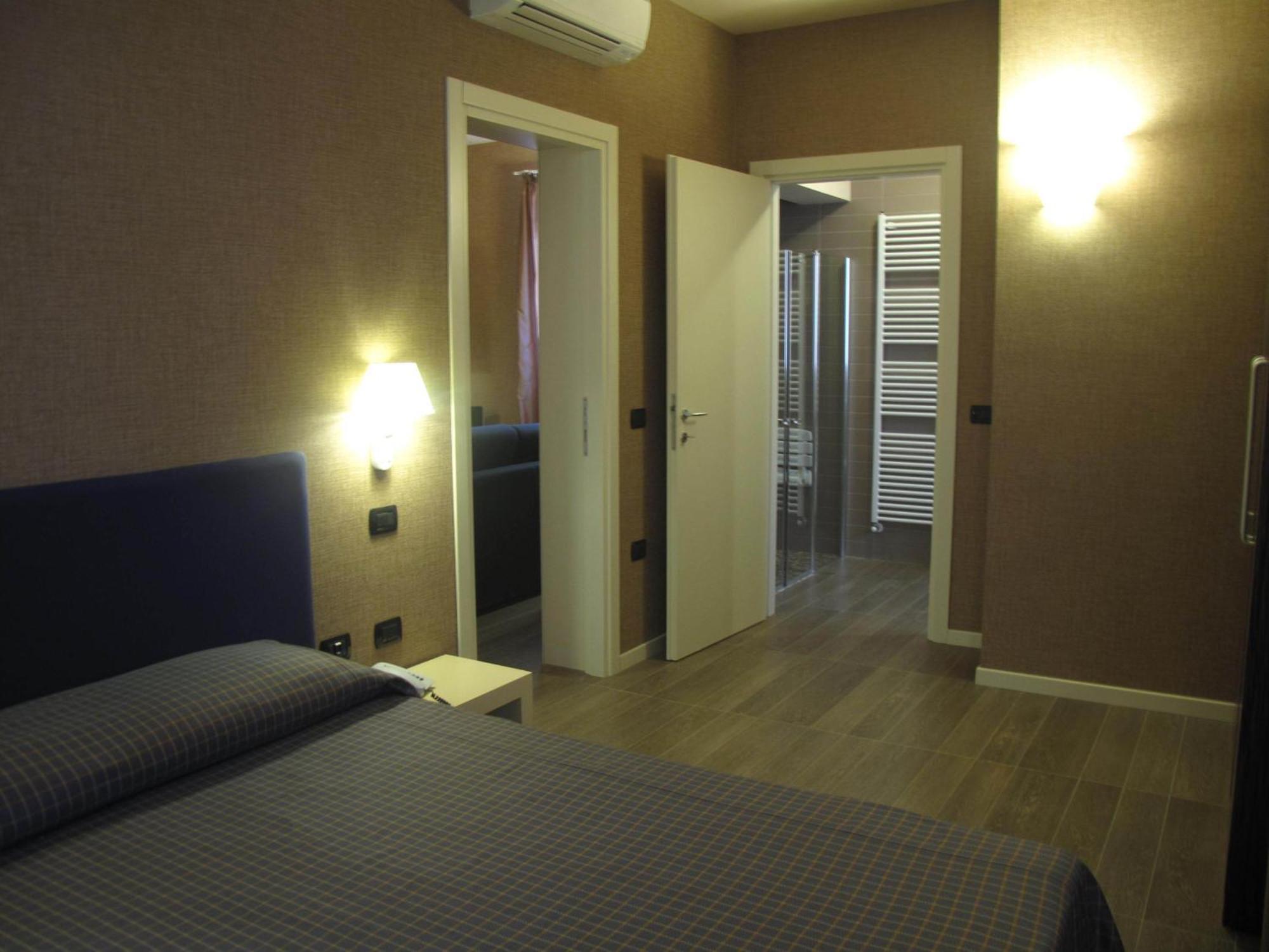 Hotel Locanda Stendhal Colorno Bagian luar foto