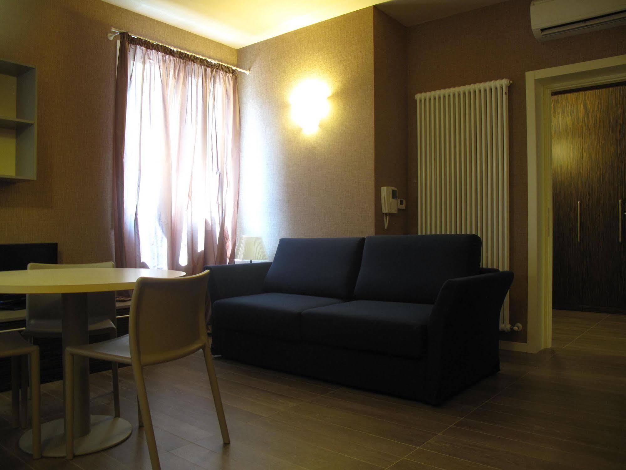 Hotel Locanda Stendhal Colorno Bagian luar foto