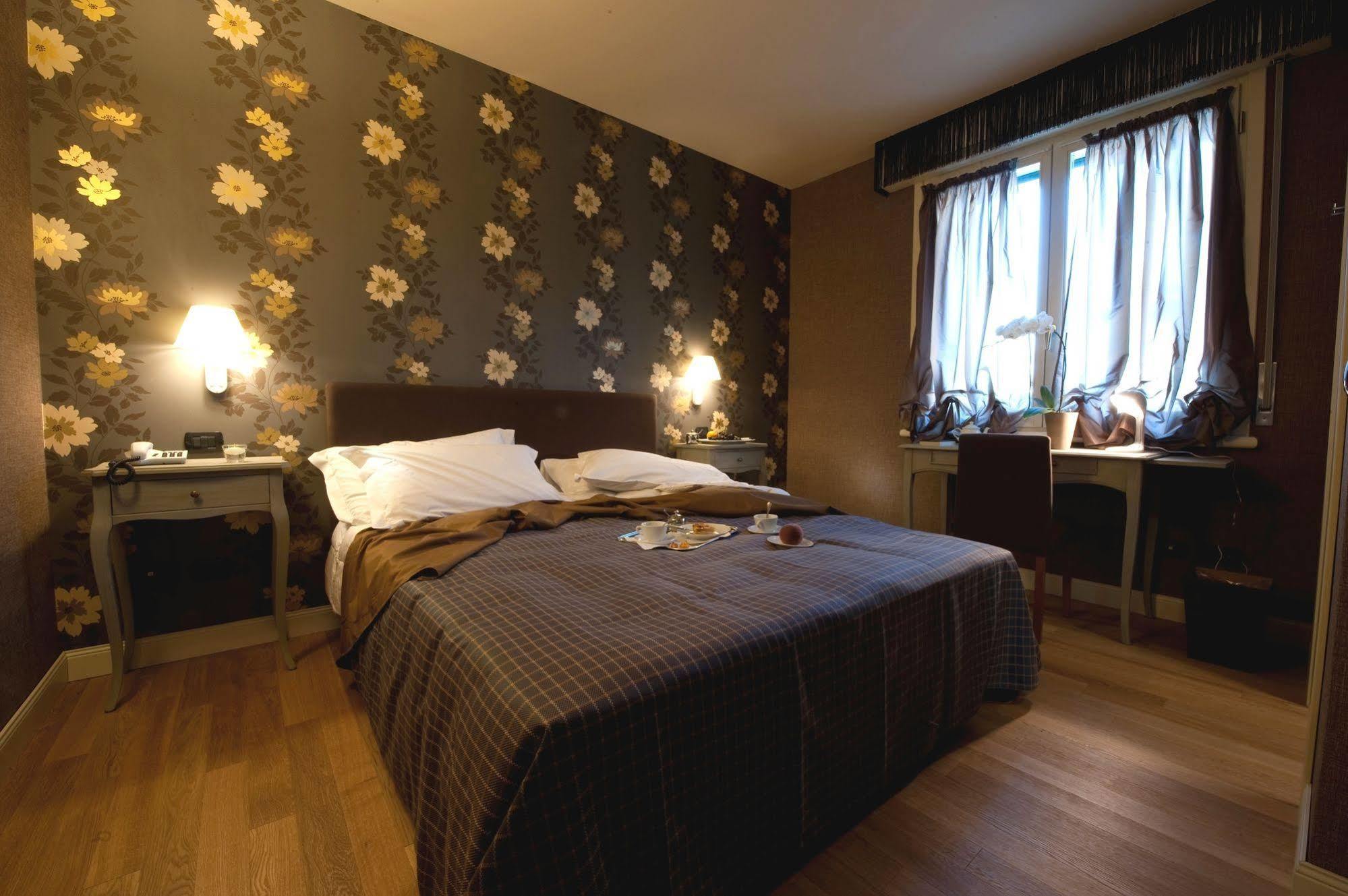 Hotel Locanda Stendhal Colorno Bagian luar foto
